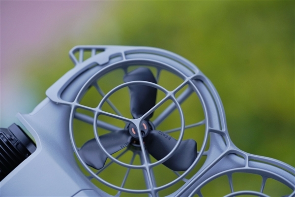 会飞的跟拍摄影师！大疆DJI Neo 2图赏