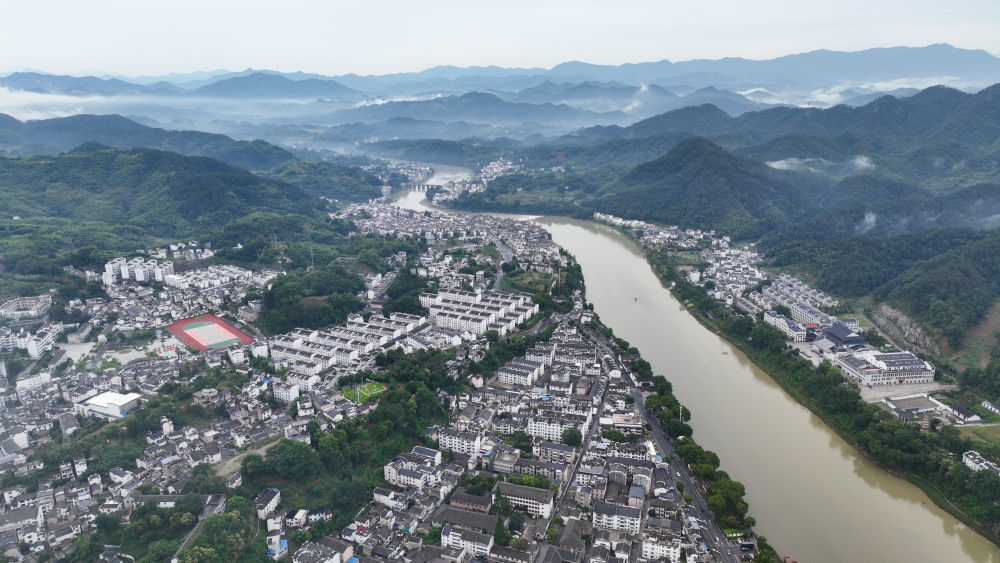 6月19日拍摄的歙县风光。