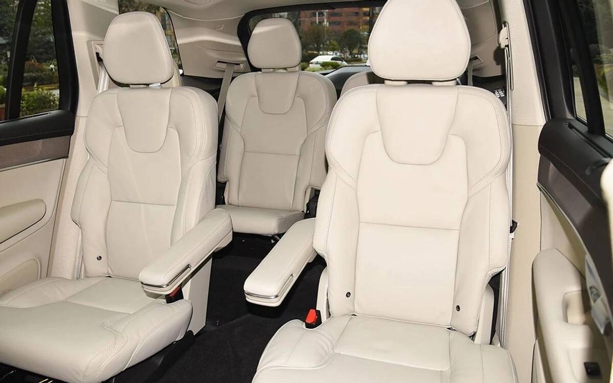 直降 16 万!47.9 万元起,全新沃尔沃 XC90 大降价,新增 6 座车型