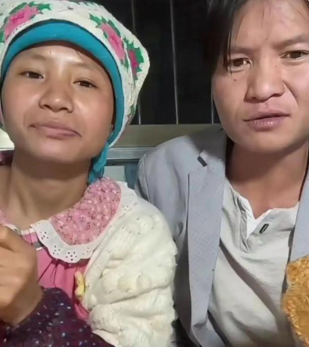 小英和上拉如 来自澎湃新闻.png