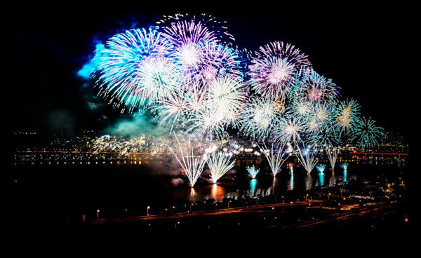 投影仪界的“六边形战士” 当贝S7 Ultra Max高端家用投影仪深度评测