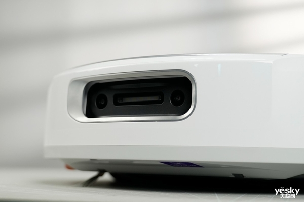 一台顶三台!云鲸逍遥002 AI活水履带洗地机器人让你彻底“躺平”清洁~