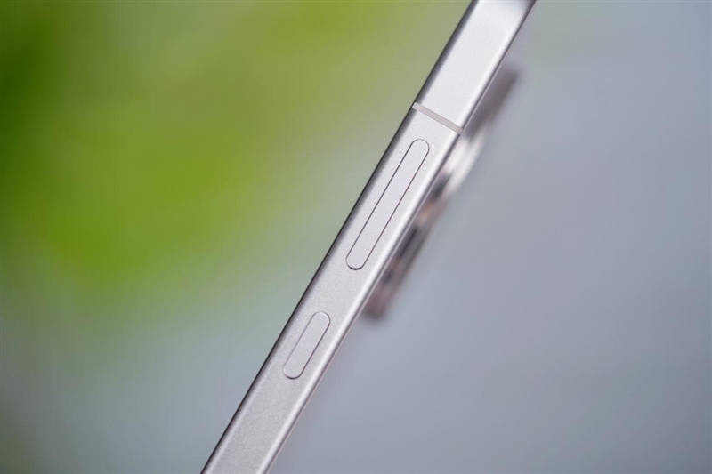 重新定义小屏旗舰!OPPO Find X8s评测:续航拍照再无后顾之忧