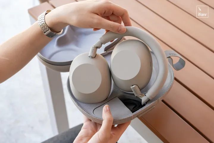 索尼 WH-1000XM6 评测:迟到三年,但索尼还是索尼