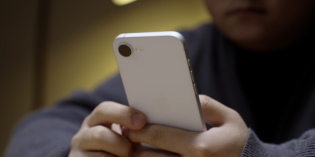 iPhone 16e 拆解:假的 iPhone 16,真的库存克星