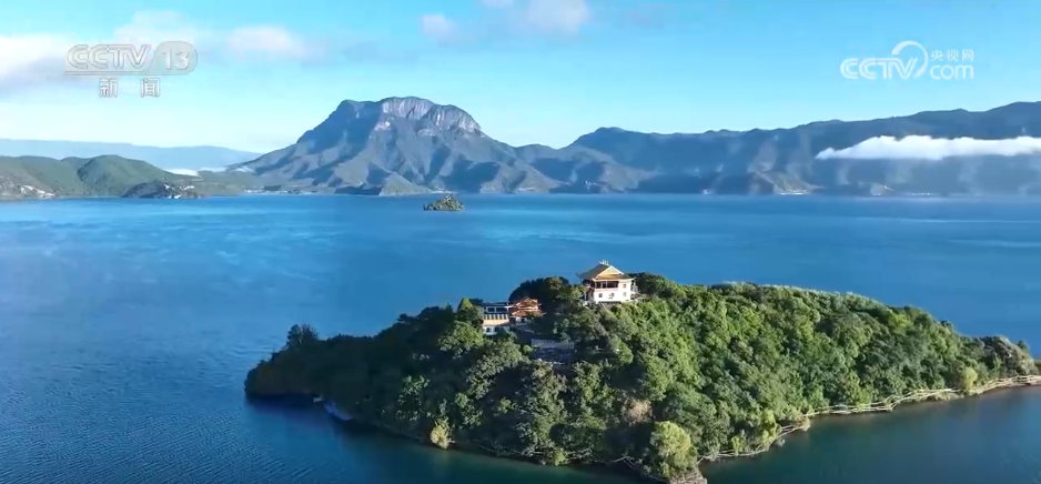 秋日里的中国斑斓如画 神州大地绘就绿水青山“幸福图景”