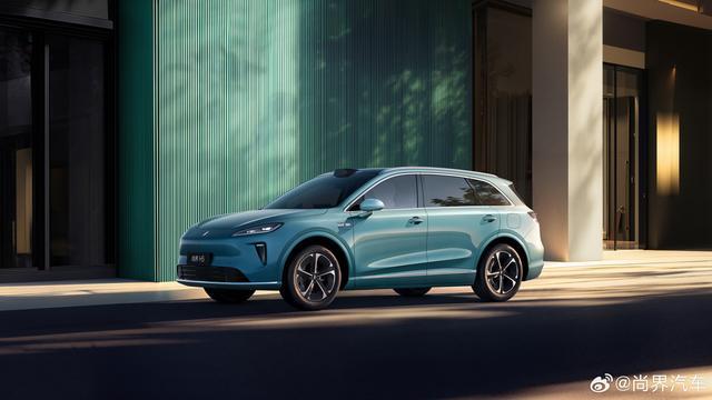 鸿蒙智行第五界首车尚界H5搭载32.6kWh电池,纯电续航181km