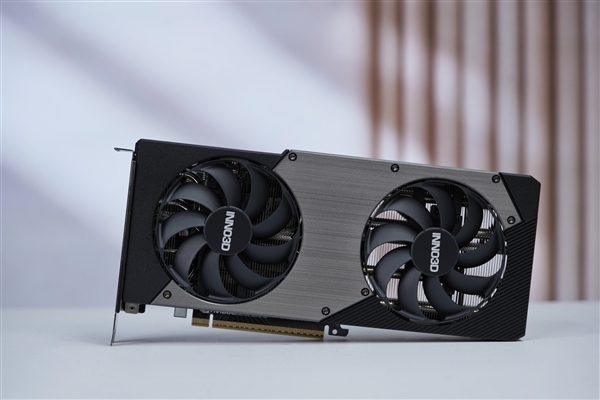 小巧双槽!映众RTX 5060 Ti曜夜16GB显卡图赏