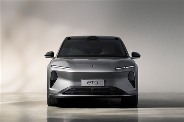 蔚来站稳传统行政旗舰市场!ET9 4月交付835台 超宝马7系、奥迪A8