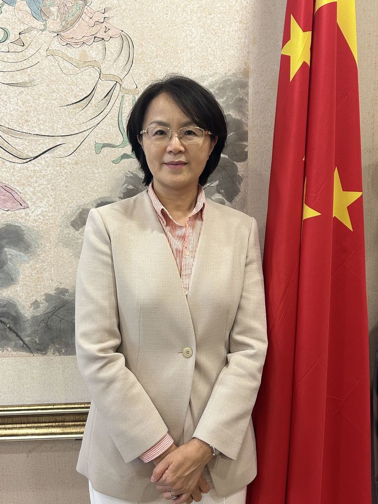 直通使领馆 | 中东直航开通啦!中国驻东帝汶大使王文丽:“标志双方关系高水平快速发展”