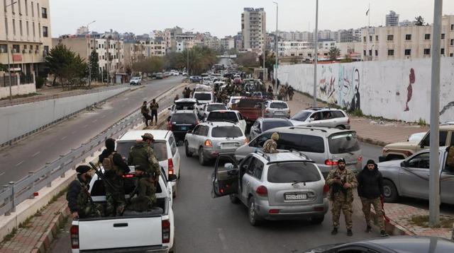 (HTS武装分子前来增援)