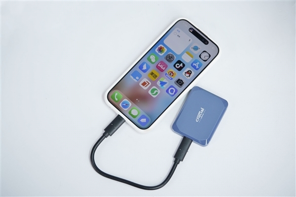 3米摔不坏!英睿达X10 Portable SSD图赏