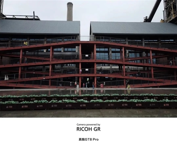 便宜大几百 配置却更顶！子品牌手机开始“骑脸”自家大哥了