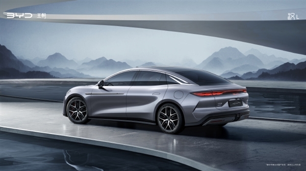 零百仅需2.7s!全新比亚迪汉L正式发布:新款老款同堂销售