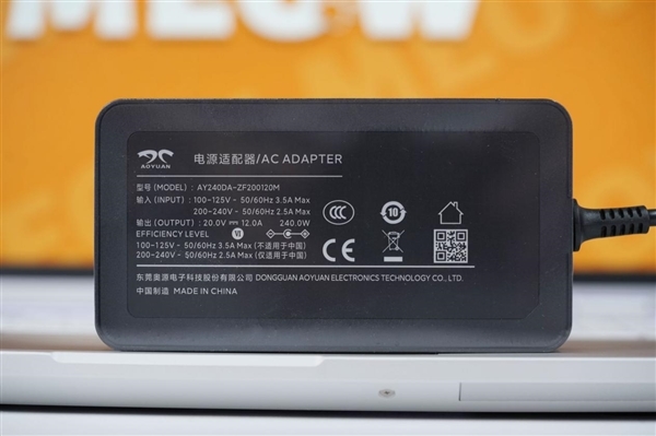 宅系玩家首选!七彩虹橘宝R16 Ultra评测:高颜值金属外观 2k游戏爽玩