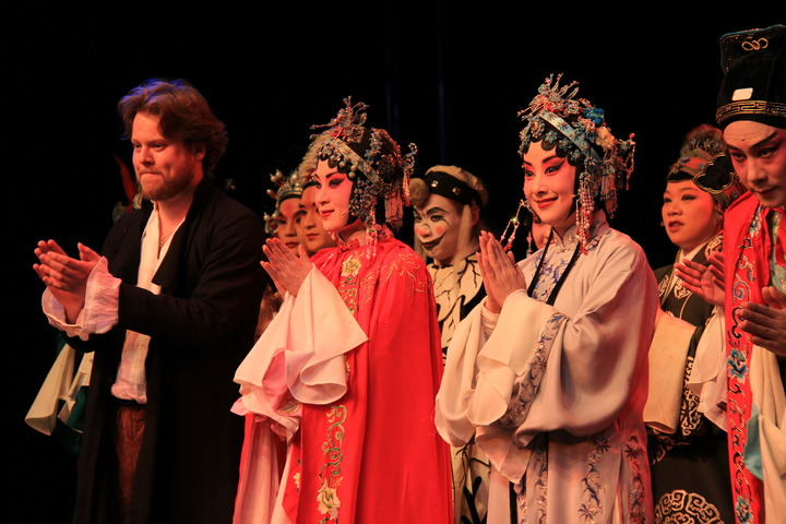 2016꣬ĵͤ롶ķءӢչʱлĻ
