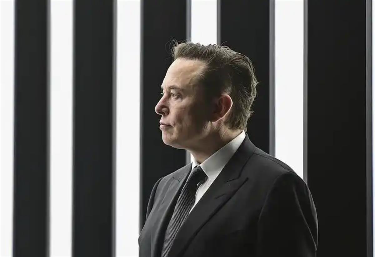 马斯克主管的政府效率部成立3个月，成绩单显示：政府欠债不降反升_凤凰网