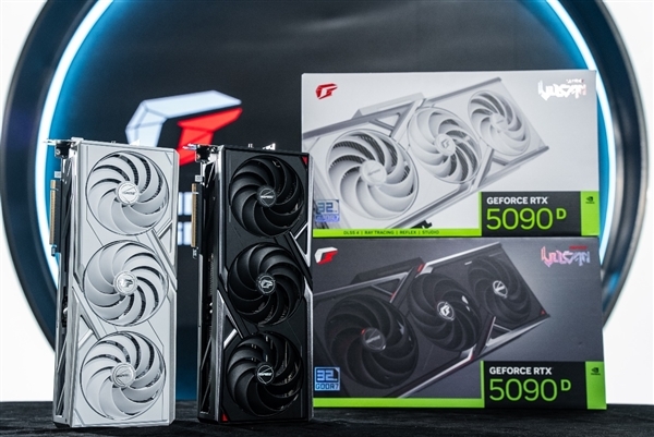 28999元!七彩虹RTX 5090D白火神显卡勇破7大世界纪录:频率超3.5GHz