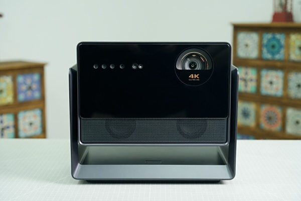 投影仪界的“六边形战士” 当贝S7 Ultra Max高端家用投影仪深度评测