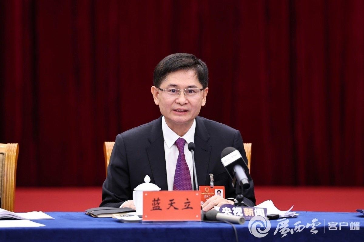 ▲蓝天立(图片来源:广西云客户端)