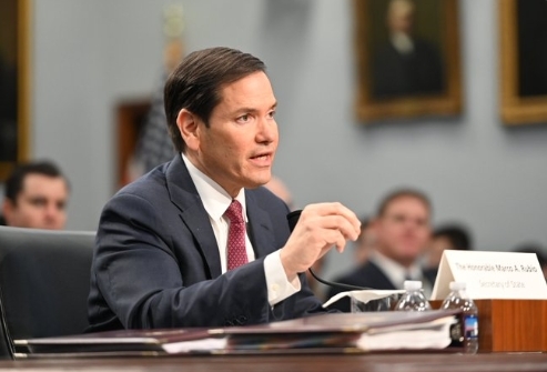 5月份,鲁比奥威胁要吊销中国学生签证 美国国务院