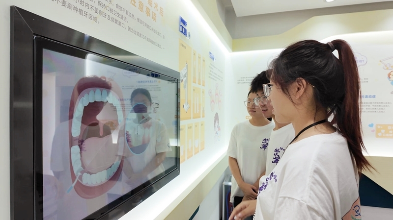 【职引未来】搭建舞台,让青年学子在社会实践中触摸国家需求脉动