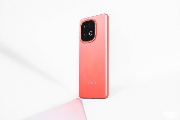 千元最强续航性能王者,iQOO Z10 Turbo Pro上手体验