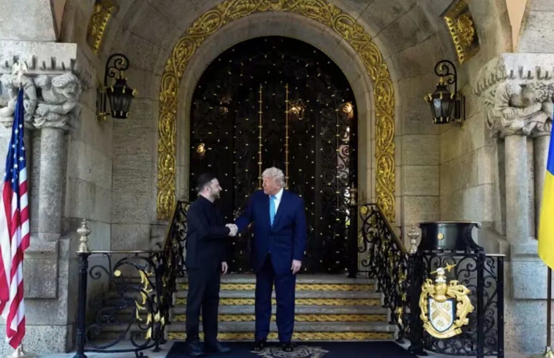 泽连斯基(左)到访海湖庄园 图:新华社