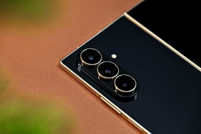 外观更尊雅体验更智能 心系天下三星W26发布