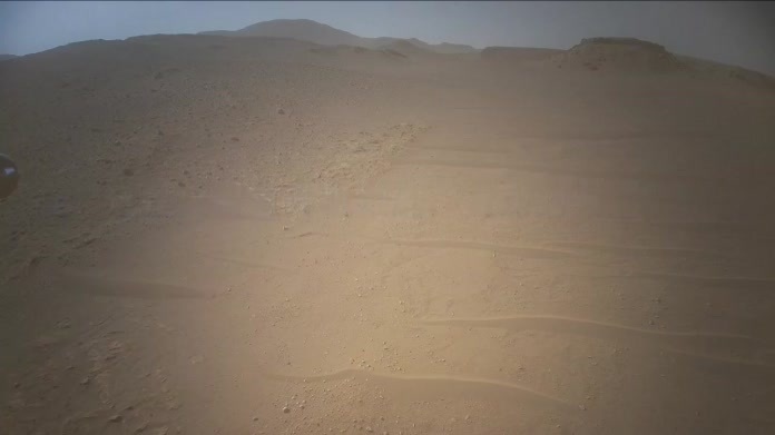 哇！这是火星直升机拍的，美丽的火星表面