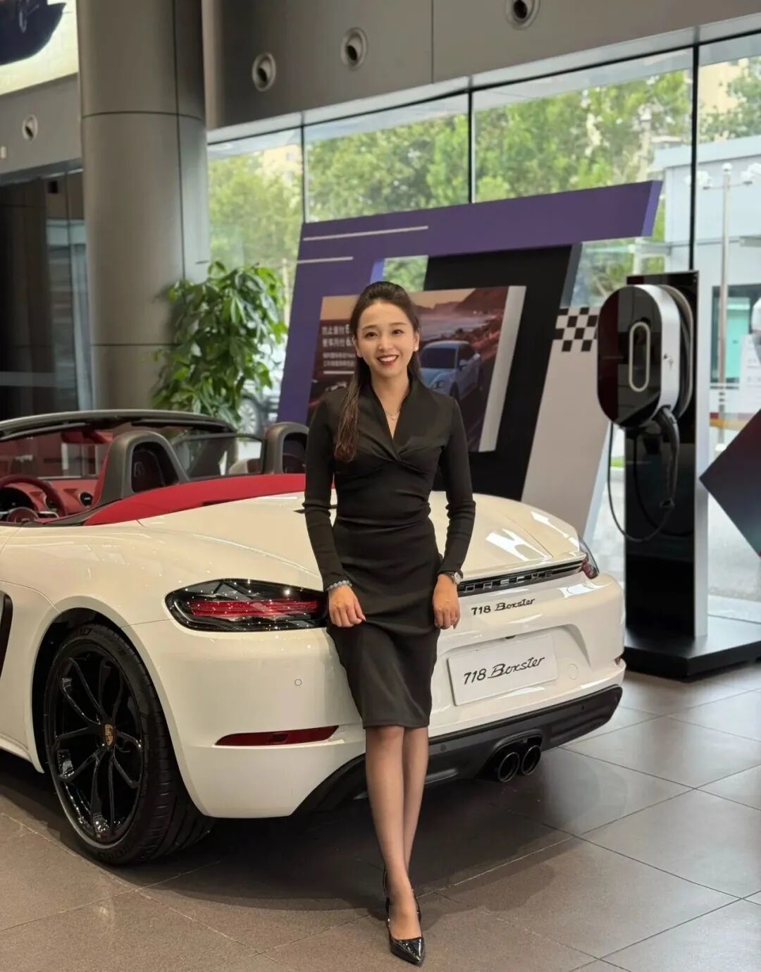 图源:抖音@青岛保时捷中心molly