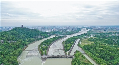 都江堰景区。　　张  艳摄（影像中国）