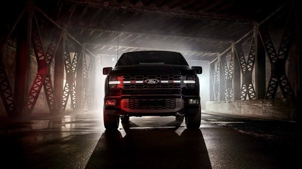 中国用户眼馋!福特F-150 Lobo套件版官图发布: 猛禽披上“狼皮”