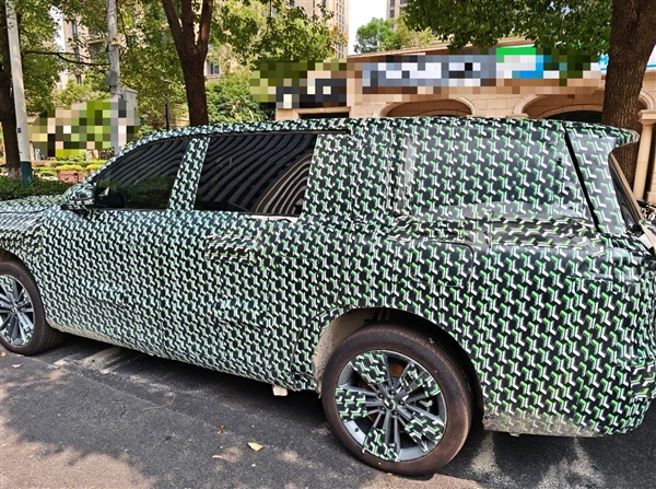 半价理想再发力 零跑全尺寸SUV谍照亮相:有望杀入20万内