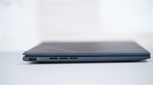 第二代酷睿Ultra 9 285H加持!华硕灵耀14 2025图赏