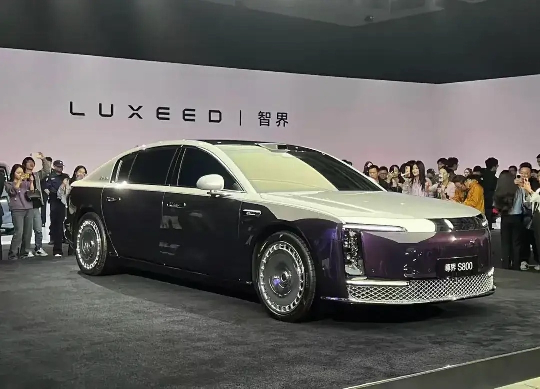 尊界等车型以其科技等核心卖点正在不断上探国产车的价格区间