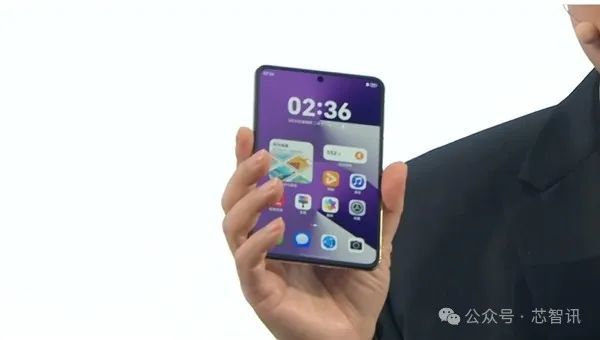 全球首款“阔折叠”新形态手机!华为Pura X正式发布:7499元起