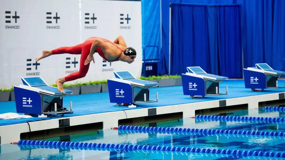 Kristian Gkolomeev dives into the pool