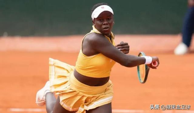 2-0!郑钦文一战创下3大不可思议,再赢一场会师萨巴伦卡