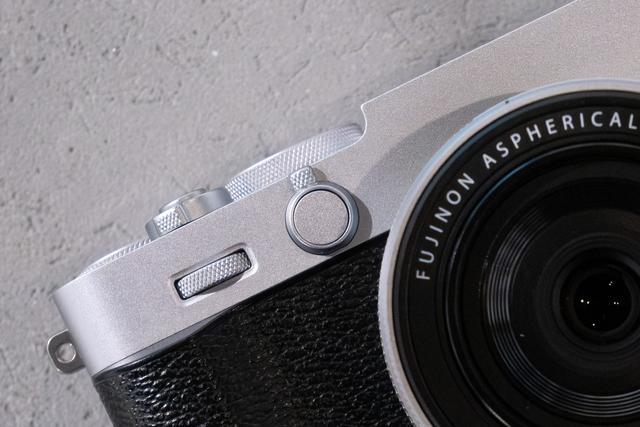 性能、质感全面升级 富士X-E5上手体验