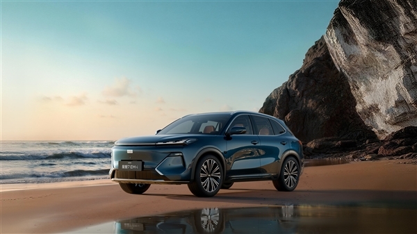 纯电续航翻倍 入门就有130km！2026款银河星舰7 EM-i上市：9.58万起