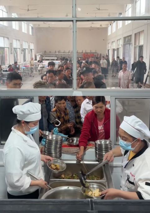 微视频｜多地遭遇持续强降雨 救援现场一线直击