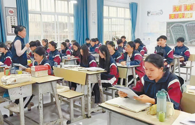 走访现代口岸，感受古道驿站（边城见闻）