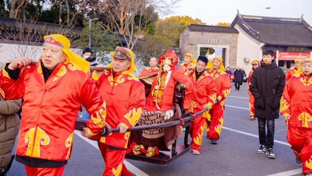 苏州吴中胥口新郎官必须参加的“赤膊抬猛将”，抬的是哪位猛将？