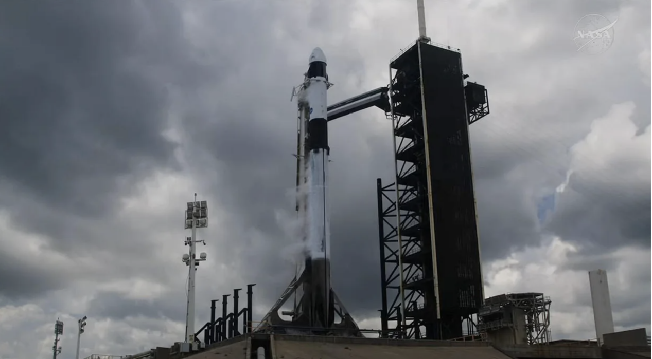 距火箭发射仅剩67秒，SpaceX因天气原因临时取消载人“龙”飞船发射任务_凤凰网