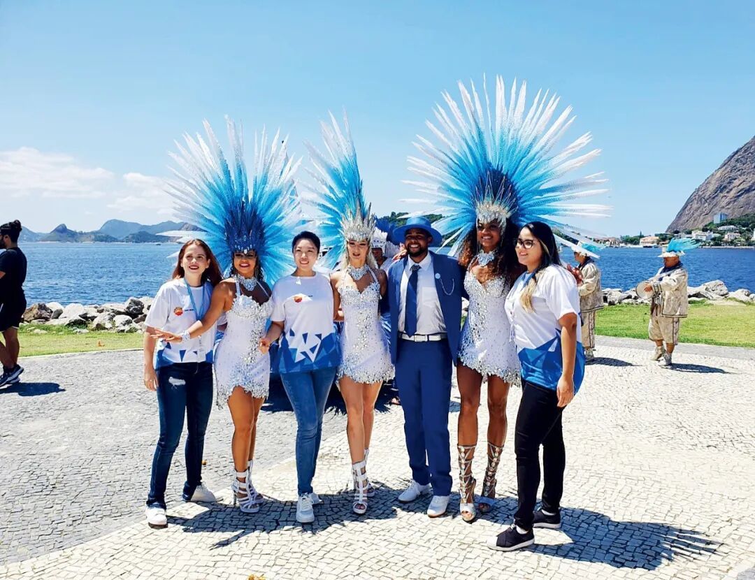 中国石油巴西公司每年开展不同主题的跨文化交流活动,促进中外员工文化融合,增强团队凝聚力。