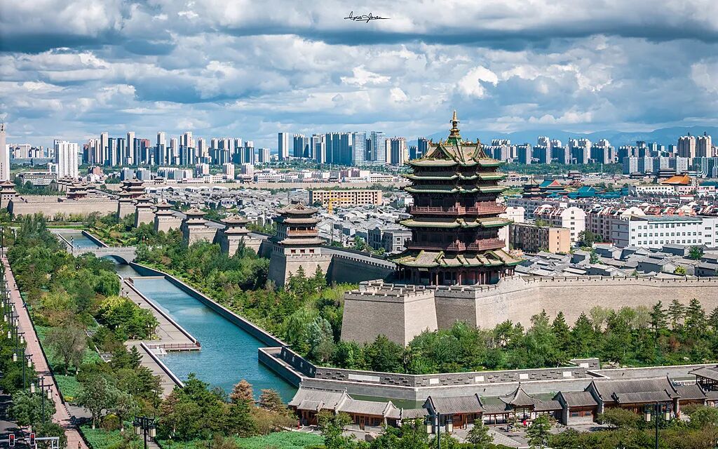 大同古城航拍 图/视觉中国