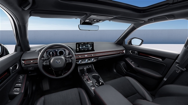 曾为年轻人的第一车 新款本田思域全面到店:售12.99万起