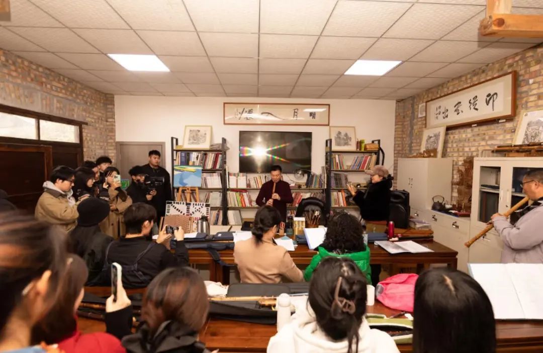 入住期间,店家为住客安排的当地民俗体验。(图/受访者提供)