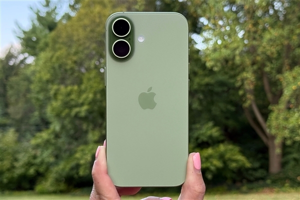iPhone 17让所有品牌都难受 李楠：苹果最后成为了小米